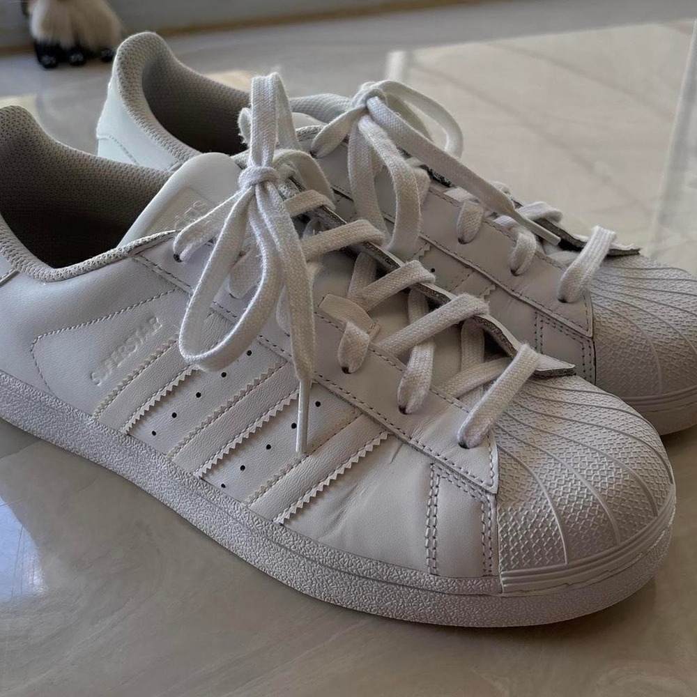 Adidas Superstar Sneakers Women's 6 White Shell Toe Classic Shoes